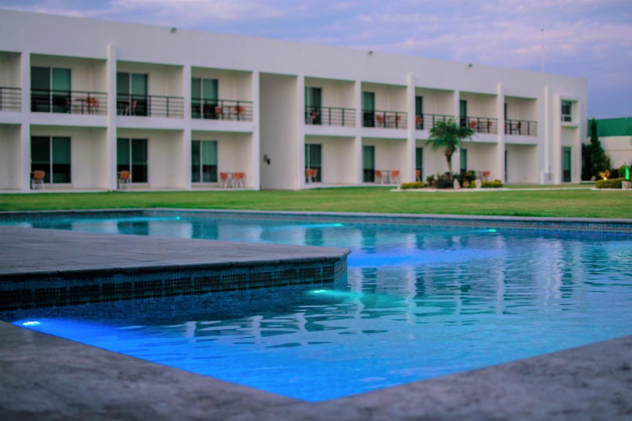 Hotel Aquetzalli ココヨック エクステリア 写真